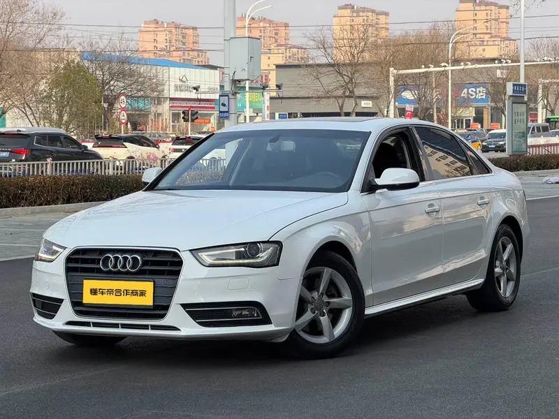 Audi A4L, 2013