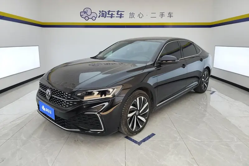Volkswagen Passat, 2023
