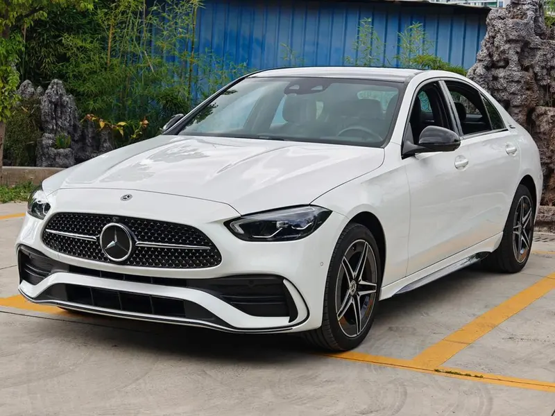 Mercedes-Benz C-Class, 2025