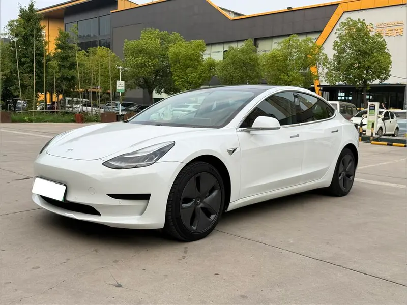 Tesla Model 3, 2020