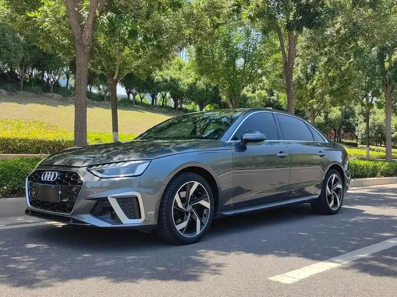 Audi A4L, 2022