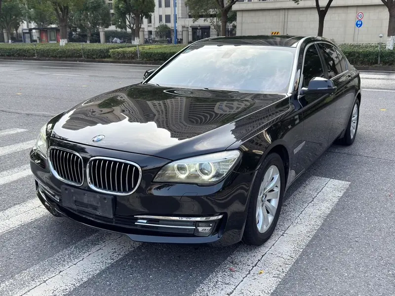 BMW 7-Series, 2013
