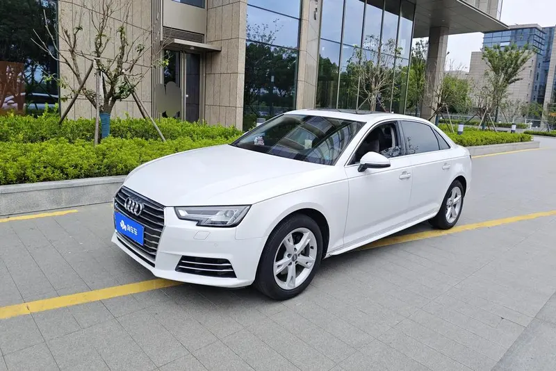 Audi A4L, 2017