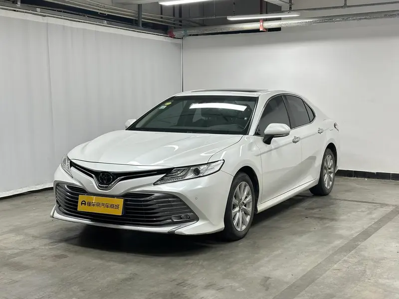 Toyota Camry, 2018