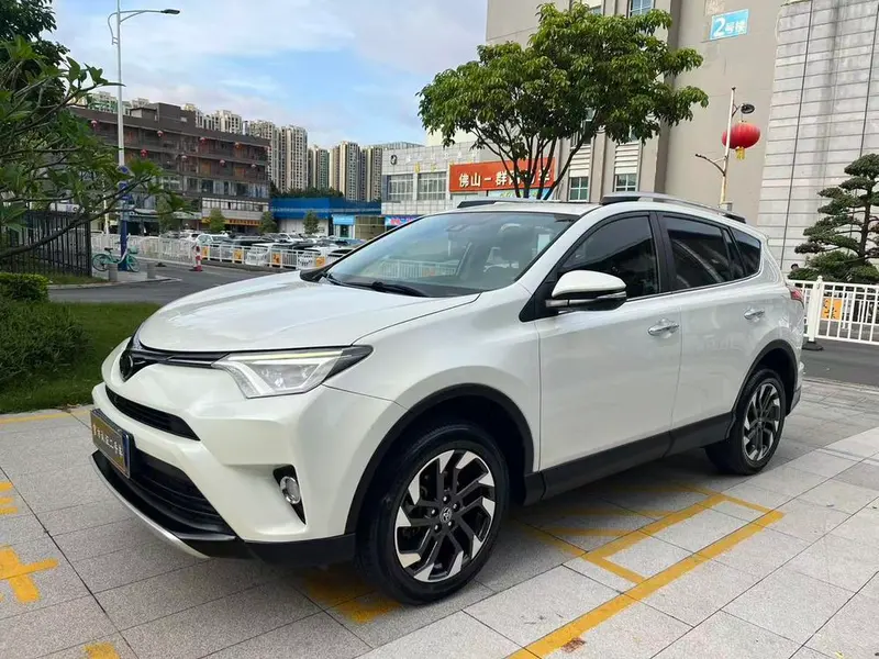 Toyota RAV4, 2016