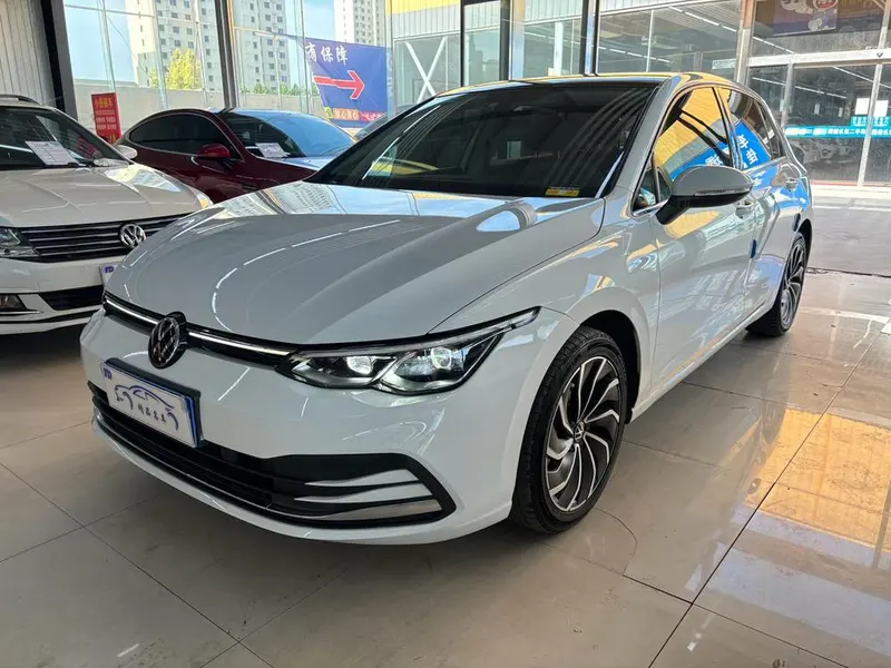 Volkswagen Golf, 2021