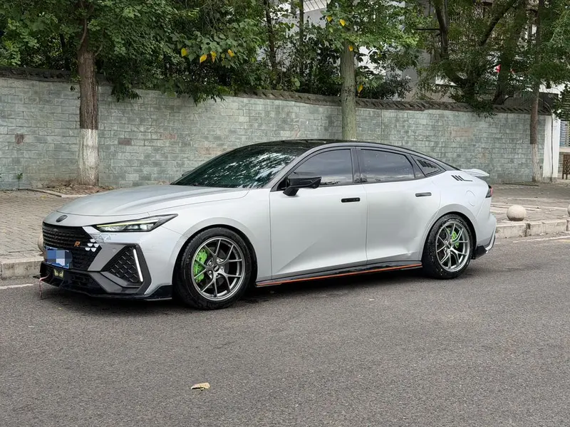 Changan UNI-V, 2024