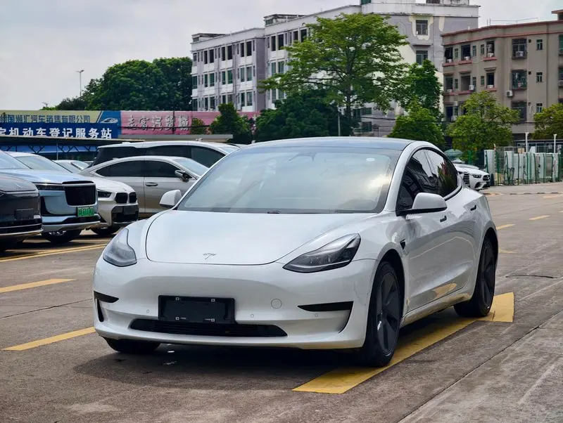 Tesla Model 3, 2021