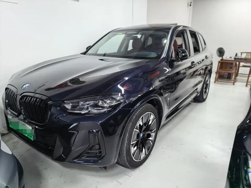 BMW iX3, 2022