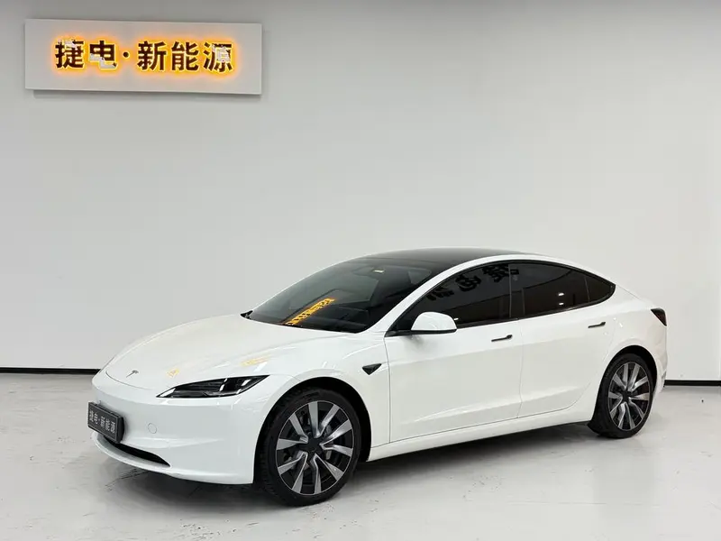 Tesla Model 3, 2023