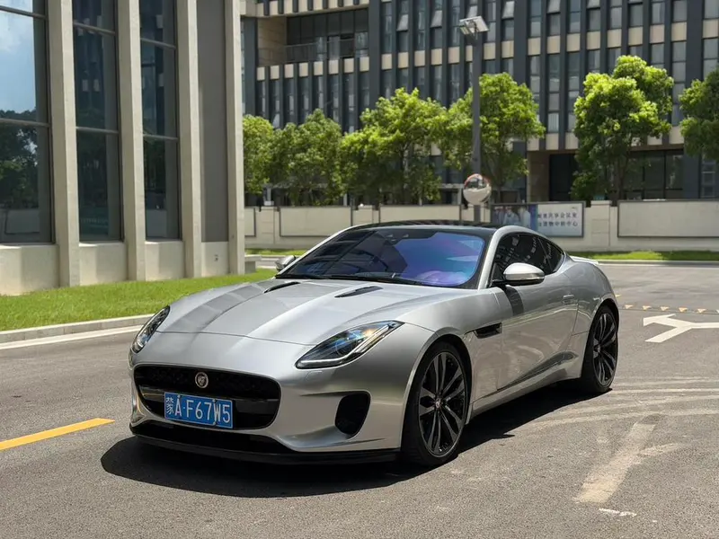 Jaguar F-TYPE, 2019