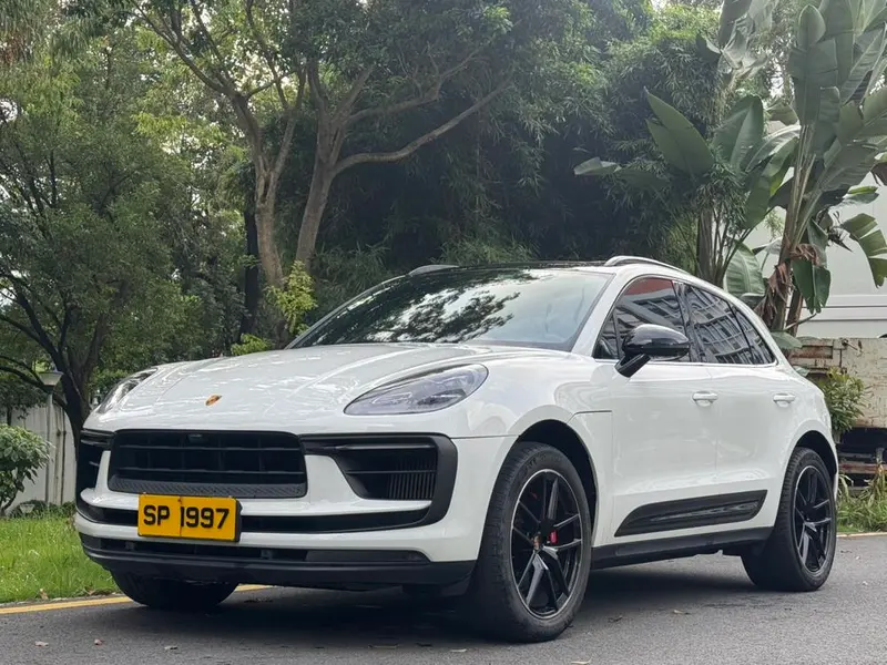 Porsche Macan, 2022