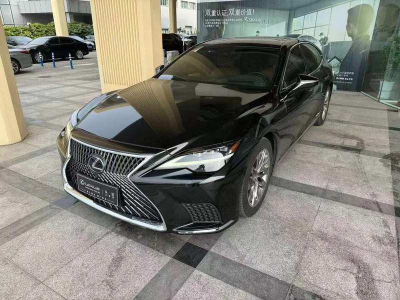 Lexus LS, 2021