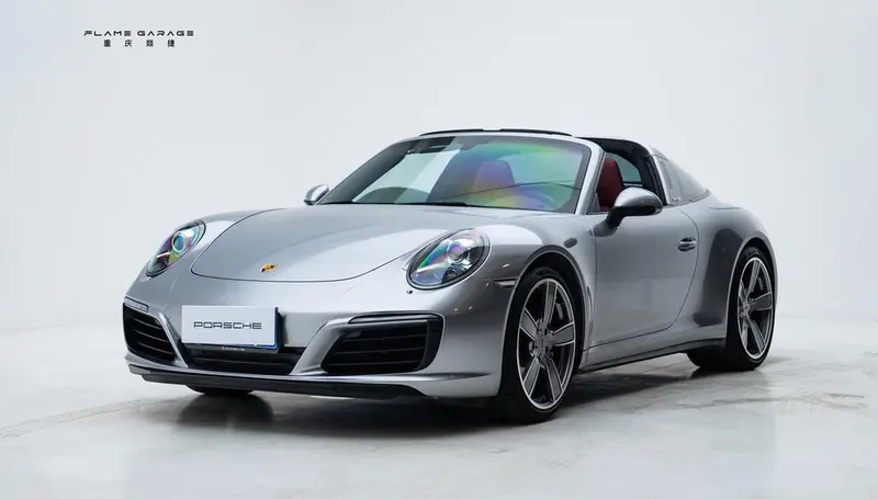 Porsche 911, 2016