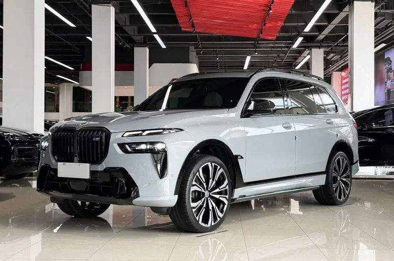 BMW X7, 2023
