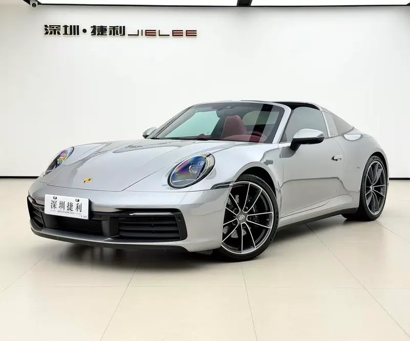 Porsche 911, 2022