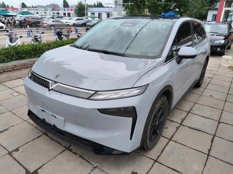 Venucia VX6, 2023