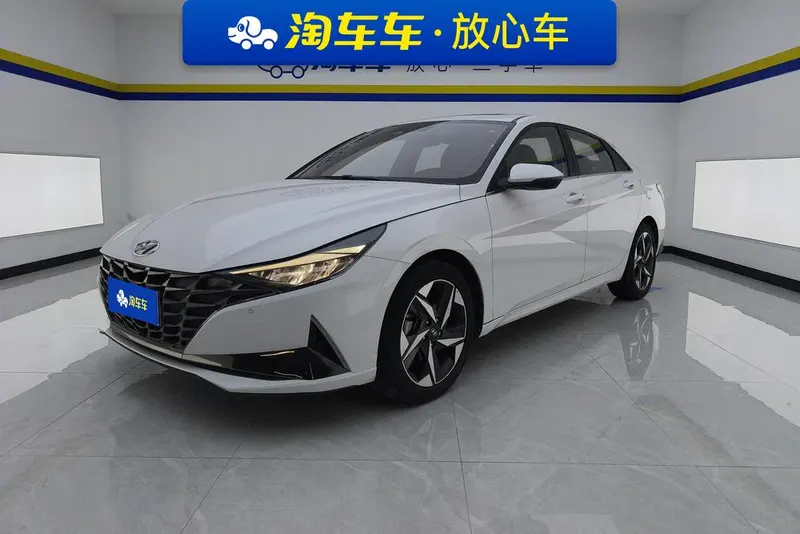 Hyundai Elantra, 2021