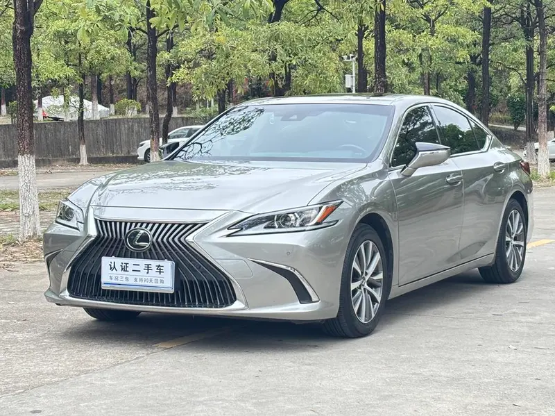 Lexus ES, 2018