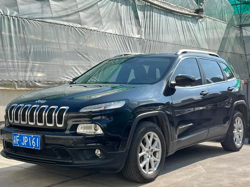 Jeep Cherokee, 2016