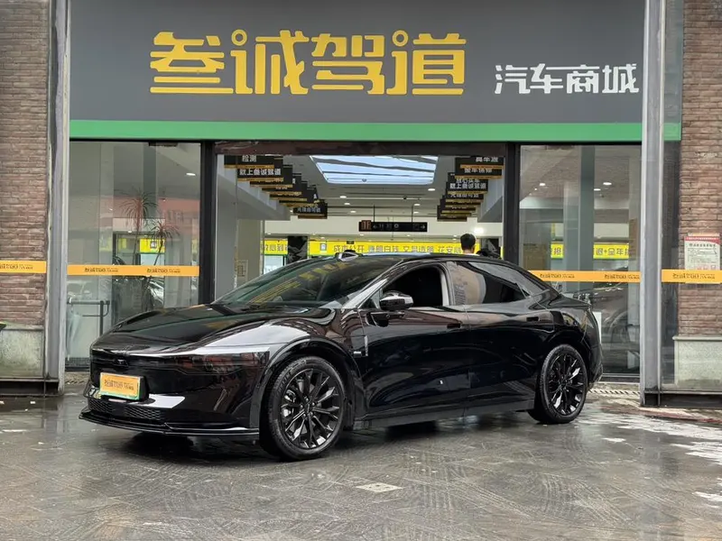 Zeekr 007, 2025