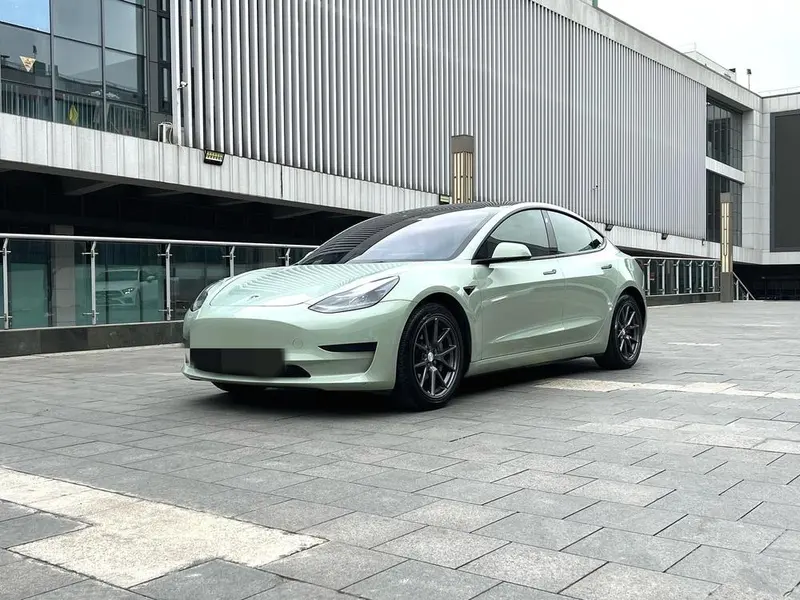 Tesla Model 3, 2021