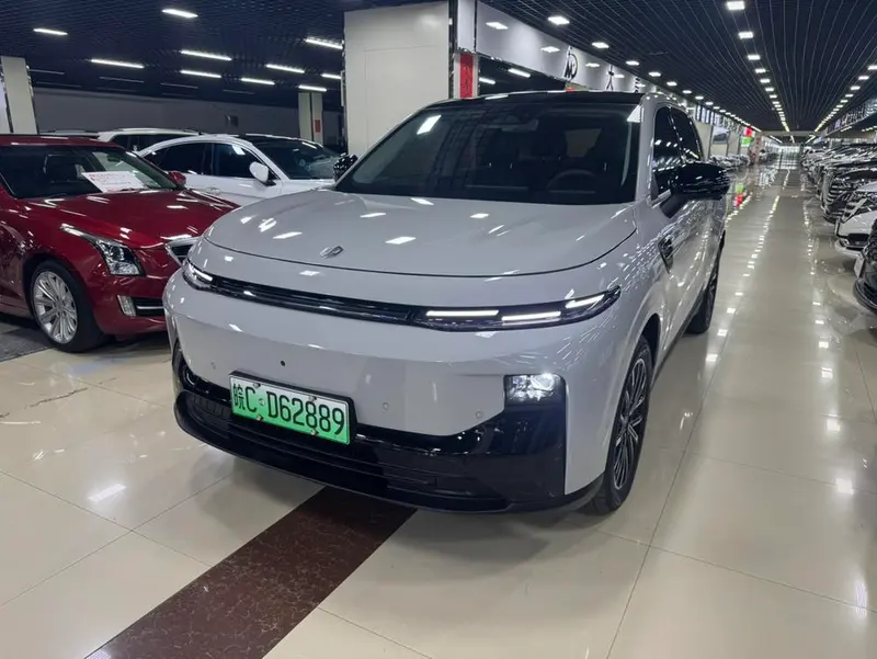 Leapmotor B10, 2025