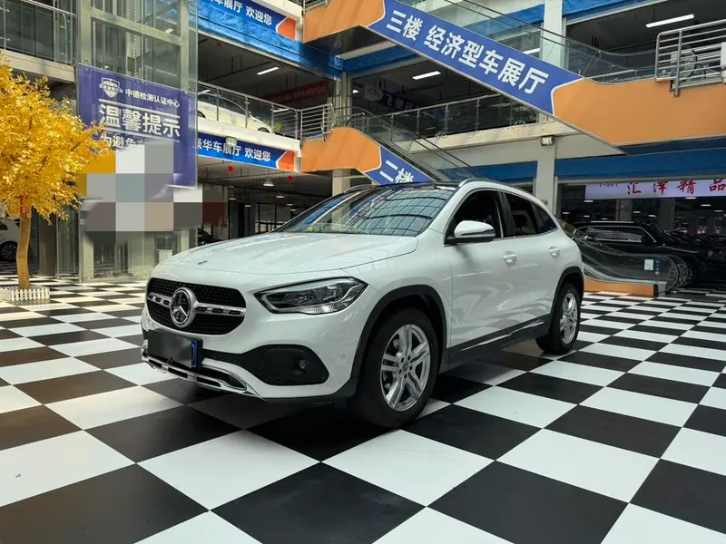Mercedes-Benz GLA, 2022
