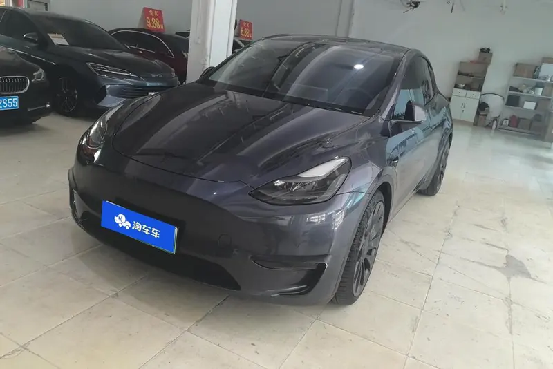 Tesla Model Y, 2021