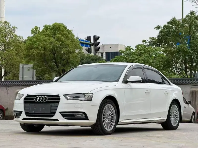 Audi A4L, 2015