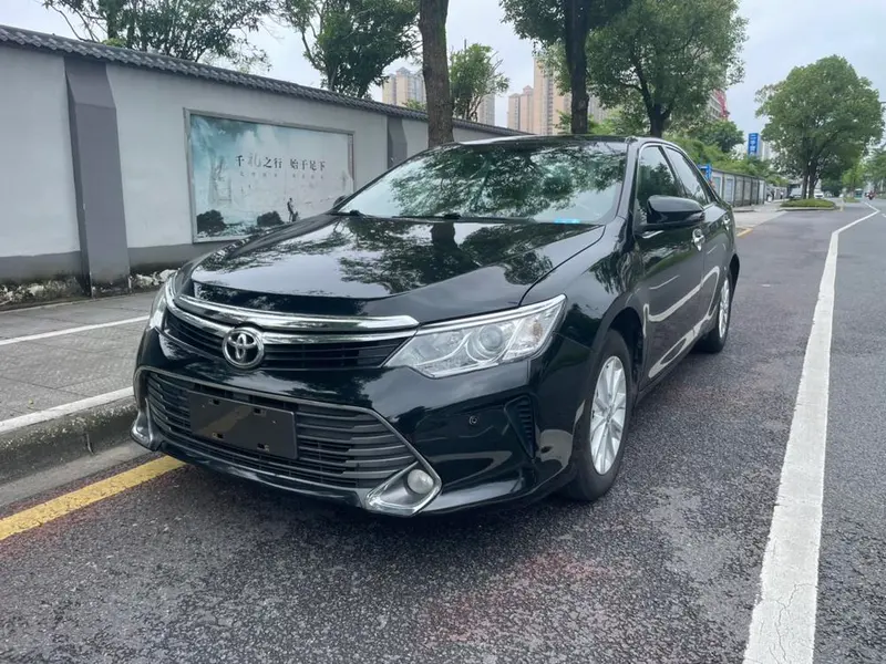 Toyota Camry, 2016