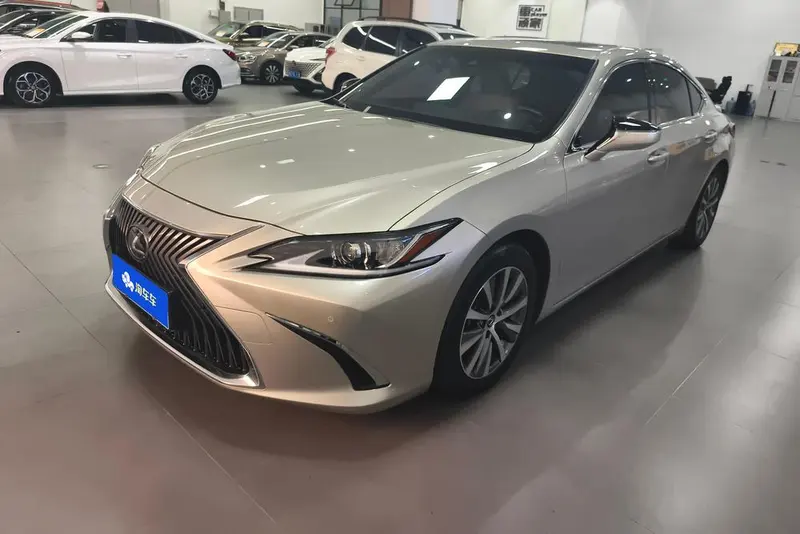 Lexus ES, 2018
