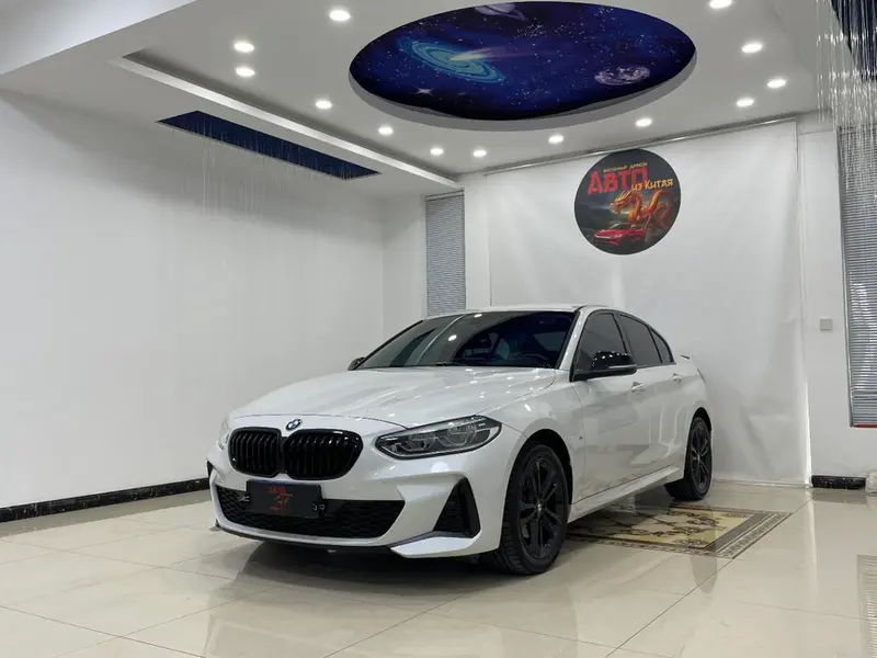 BMW 1-Series, 2021