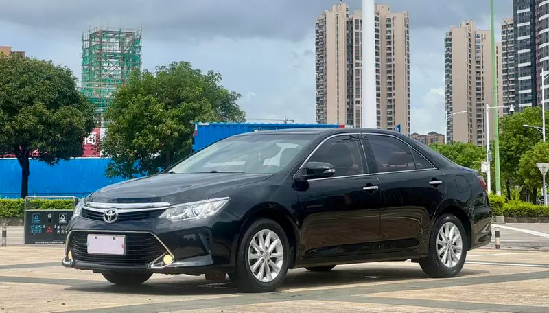 Toyota Camry, 2016