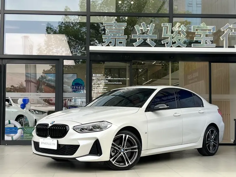 BMW 1-Series, 2021
