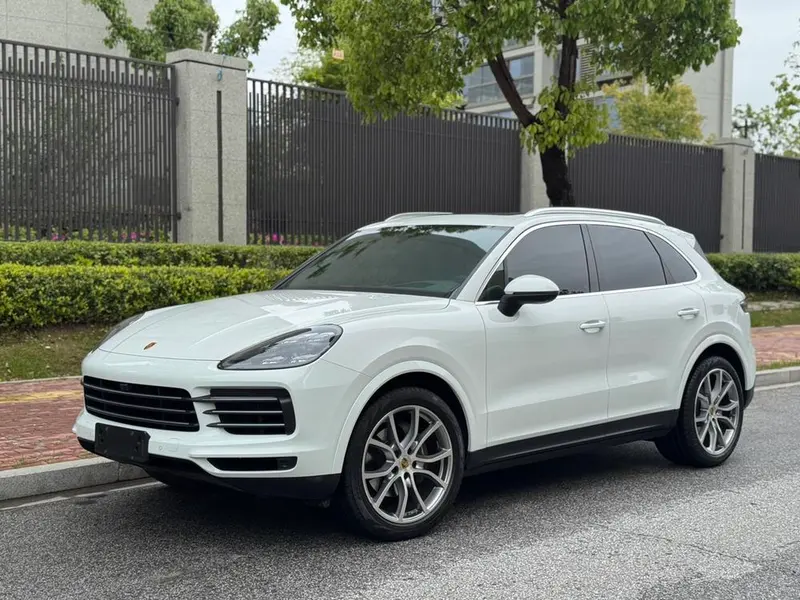 Porsche Cayenne, 2023