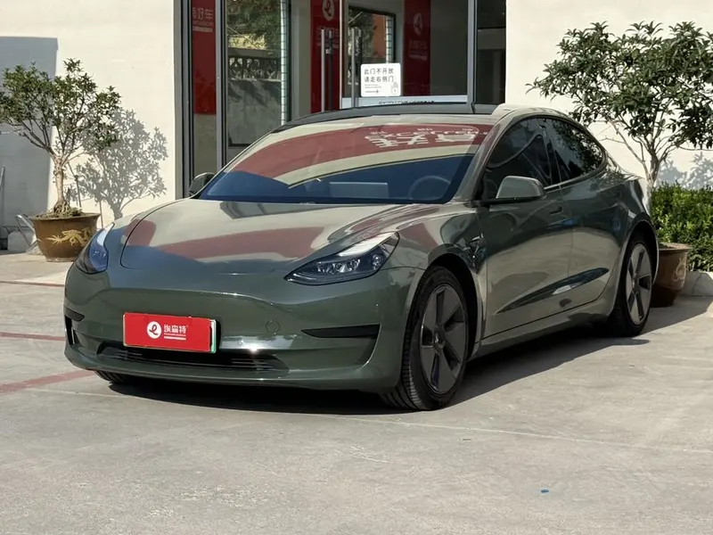 Tesla Model 3, 2021