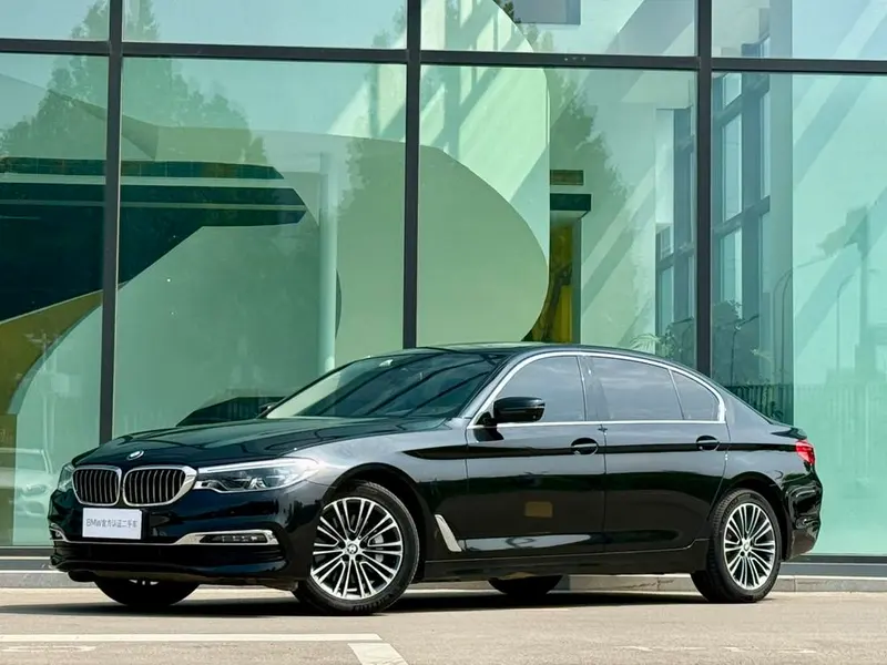 BMW 5-Series, 2019