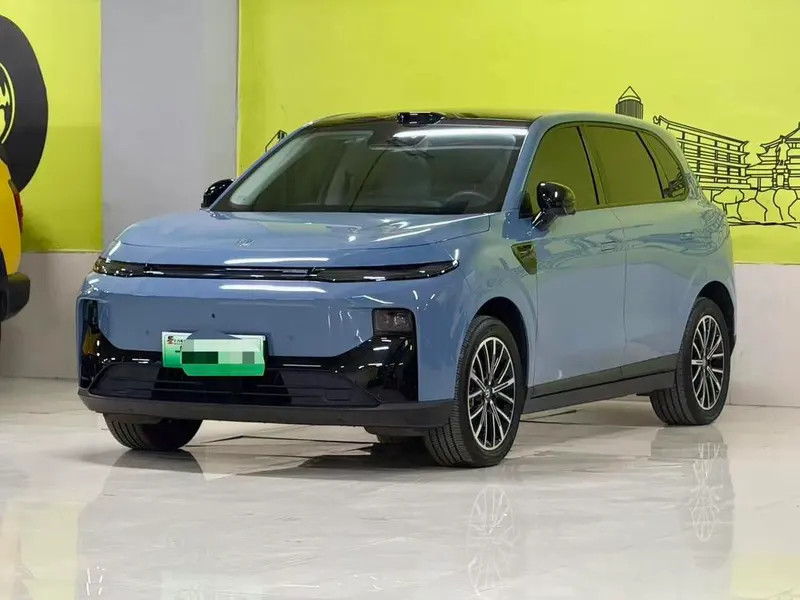 Leapmotor B10, 2025
