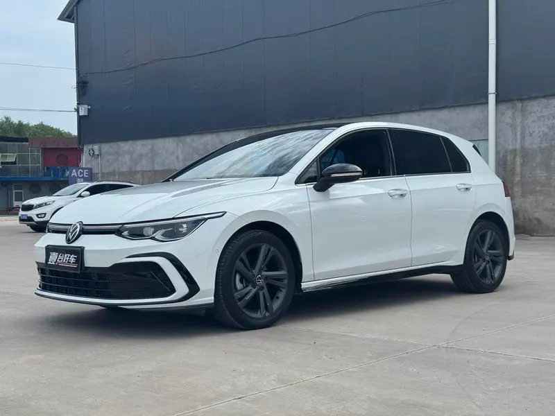 Volkswagen Golf, 2021