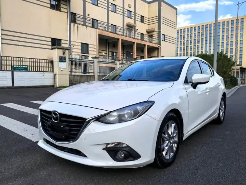 Mazda 3 Axela, 2016