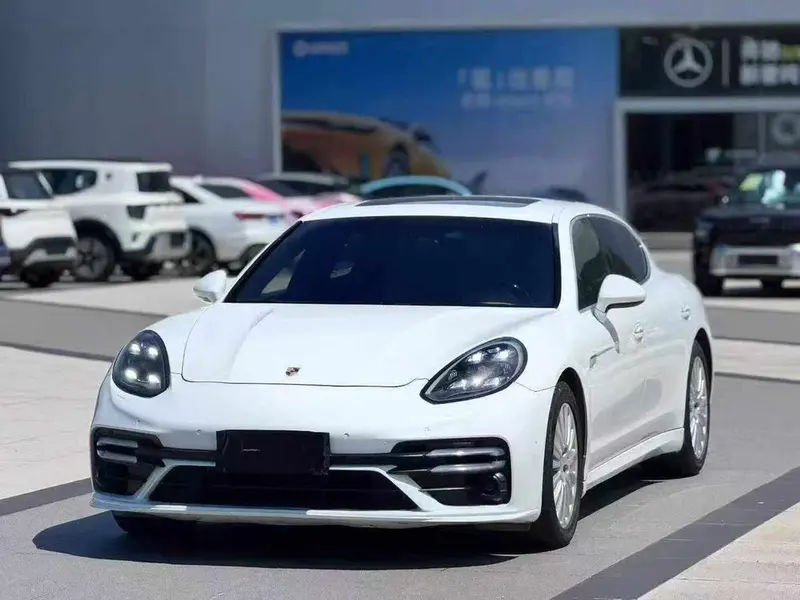 Porsche Panamera, 2016