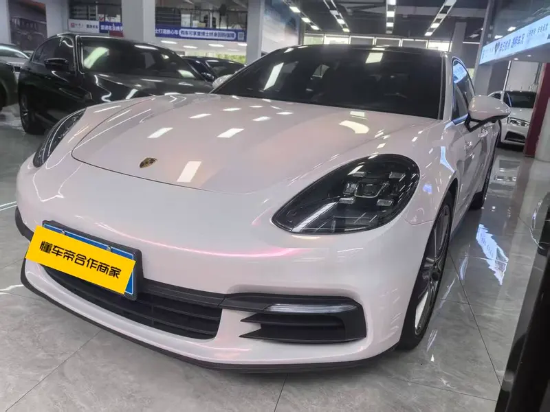 Porsche Panamera, 2019