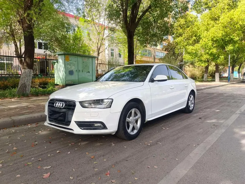 Audi A4L, 2013