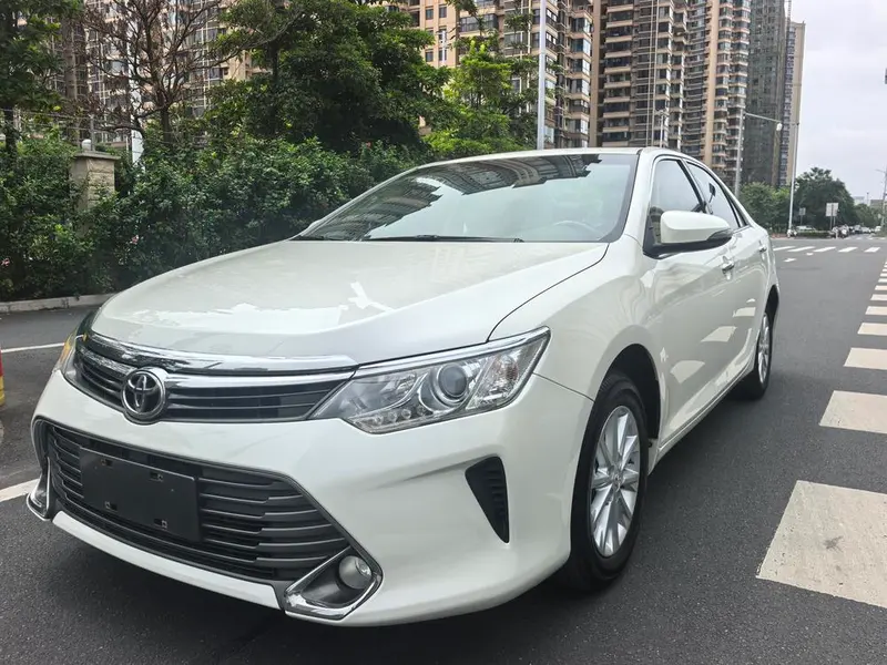 Toyota Camry, 2015