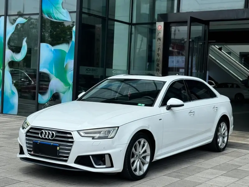 Audi A4L, 2019