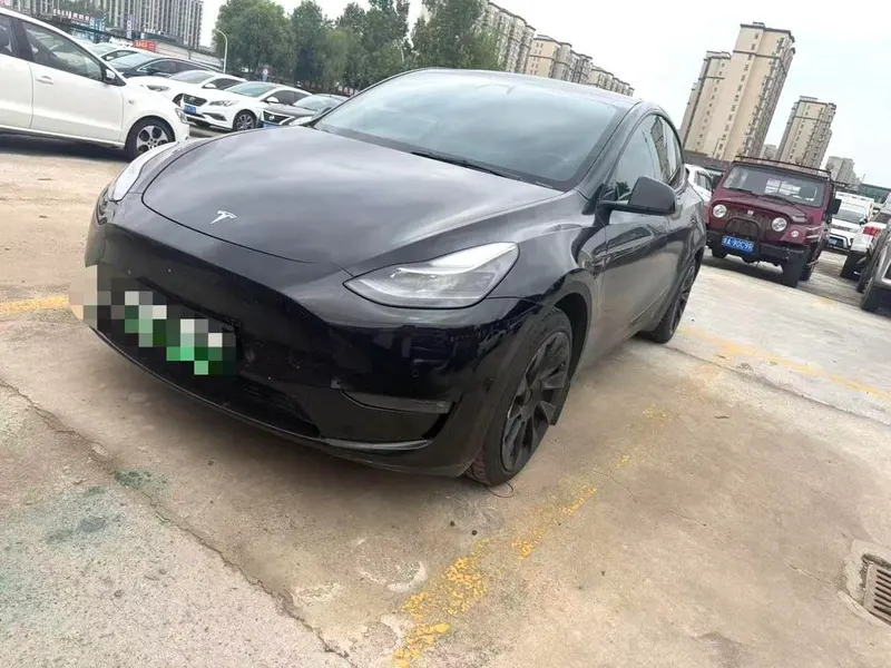 Tesla Model Y, 2021