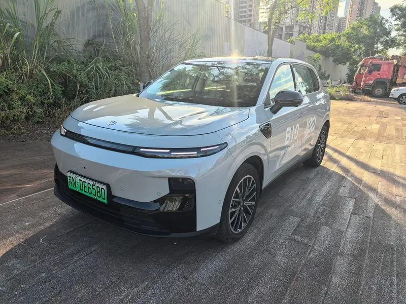 Leapmotor B10, 2025