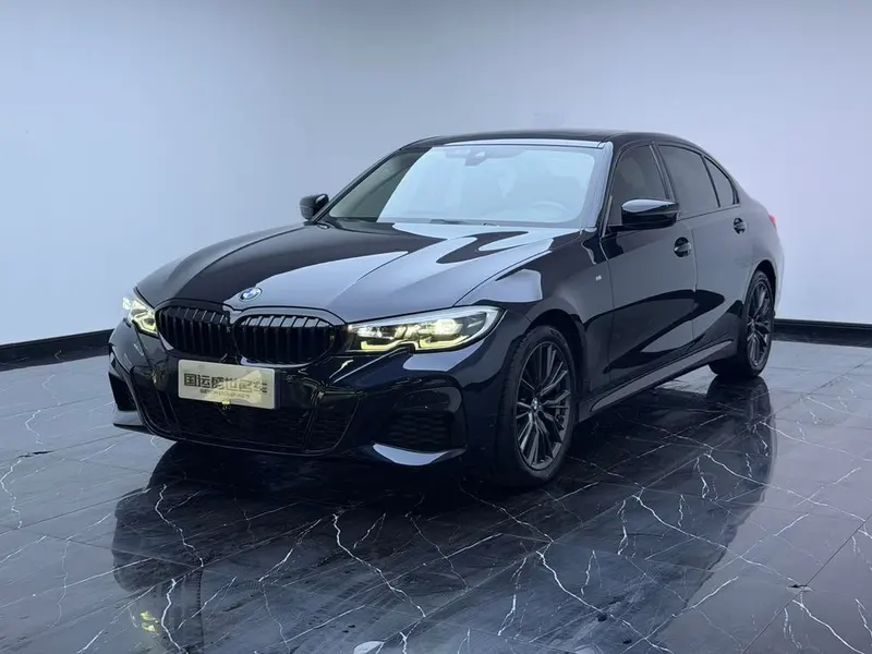 BMW 3-Series, 2022