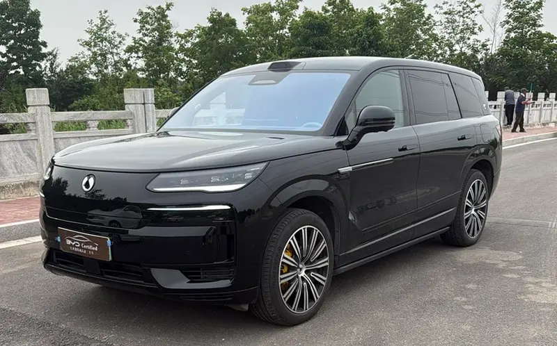 Denza N9 DM, 2025